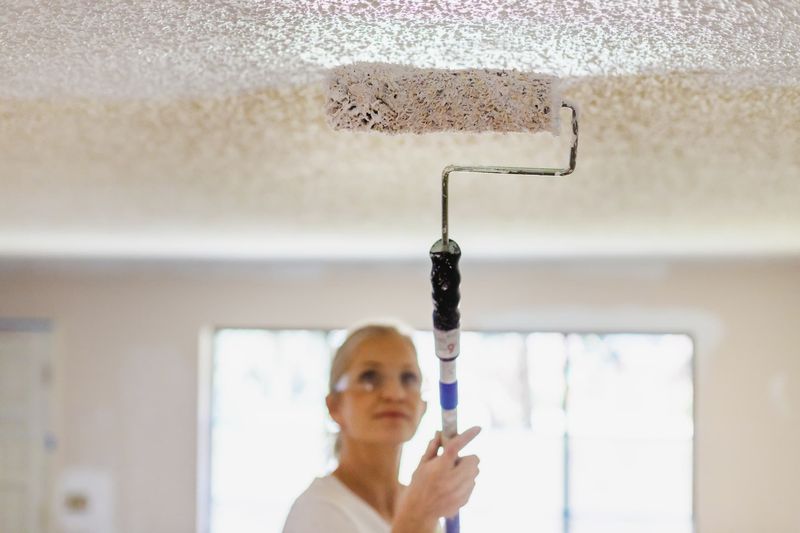 Selling Your Home? 8 Features To Change Fast And 5 Extras That Could Cost You Buyers - Decor Hint Popcorn Ceilings
