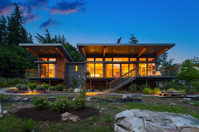 Eugene Real Estate Watch: 4 Types Of Homes Falling In Value (And 8 Set To Rise) - Decor Hint Energy-Efficient New Builds