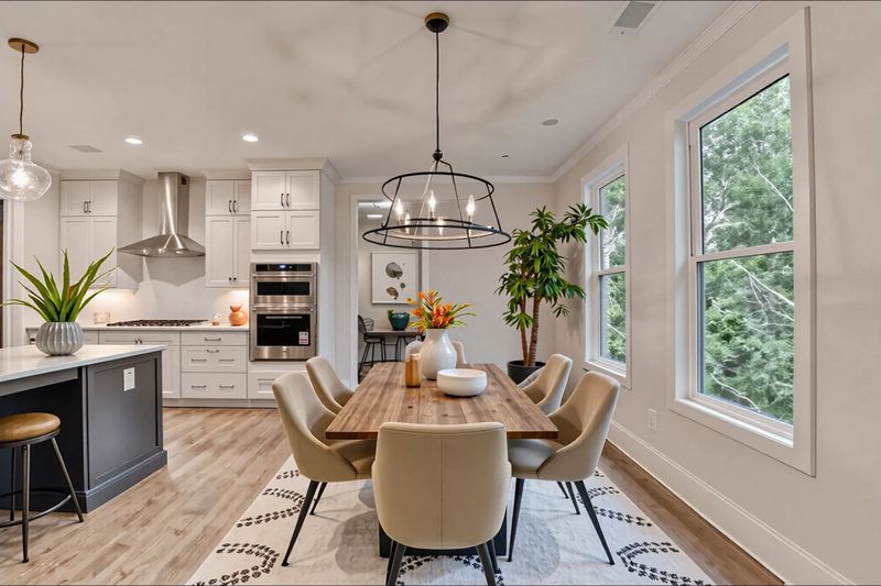 11 Dining Room Updates Keeping Georgia Homes Effortlessly Stylish - Decor Hint Statement Pendant Lighting