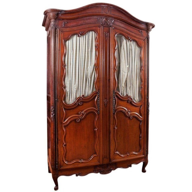 9 Antique Pieces In Los Angeles That Could Become More Sought After - Decor Hint Baroque Carved Armoires