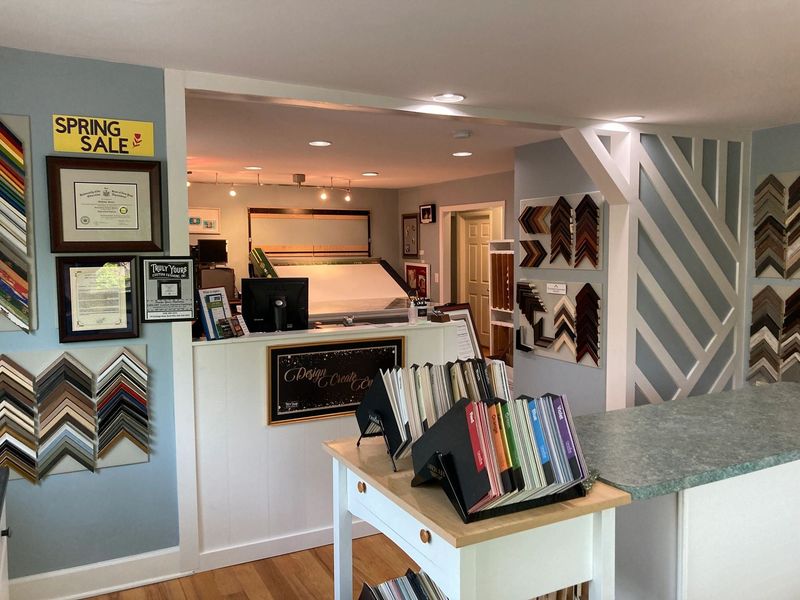 10 Things You'll Usually Find Missing When Home Stagers Prep A House For Sale - Decor Hint Personalized Decor And Collectibles
