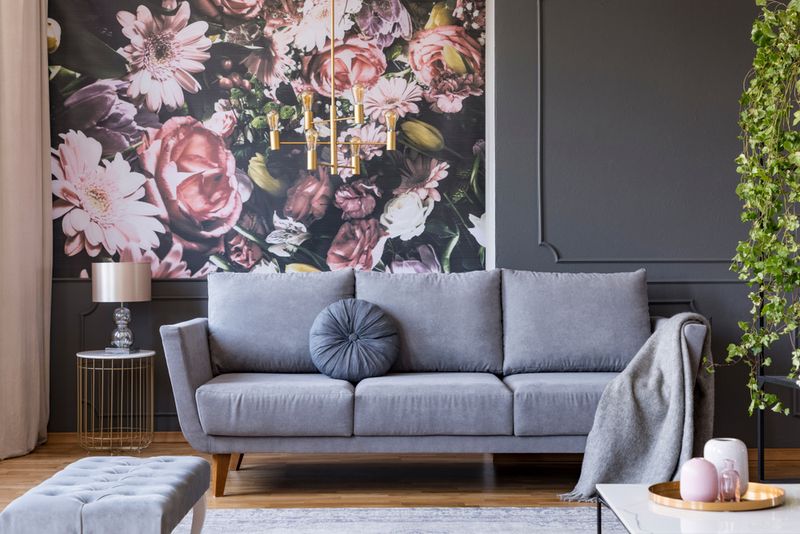 10 Must Toss Items In A Wisconsin Home And 10 Pieces To Treasure - Decor Hint Overstuffed Floral Sofas (Must Toss)