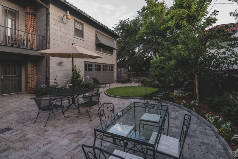7 Backyard Mistakes To Fix In New Orleans (And 7 Ideas To Improve Value) - Decor Hint Overlooking Hurricane Preparation