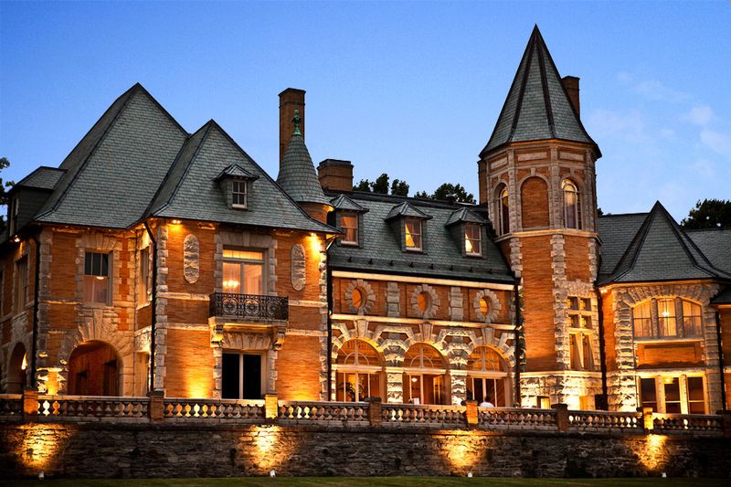 Inside 25 Luxurious Homes Of The Richest Gilded Age Families In USA - Decor Hint Cairnwood: Pitcairn's Gilded Sanctuary