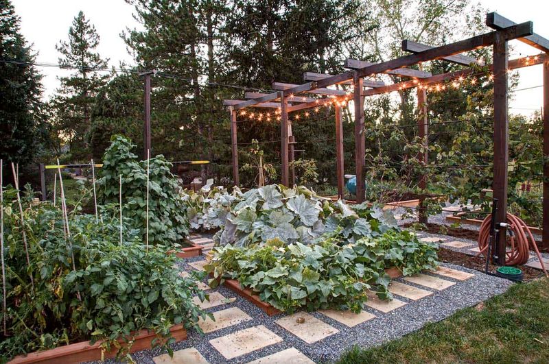 11 Backyard Features Devaluing Your Home And 11 That Will Add Value - Decor Hint Garden Spaces For Vegetables Or Flowers