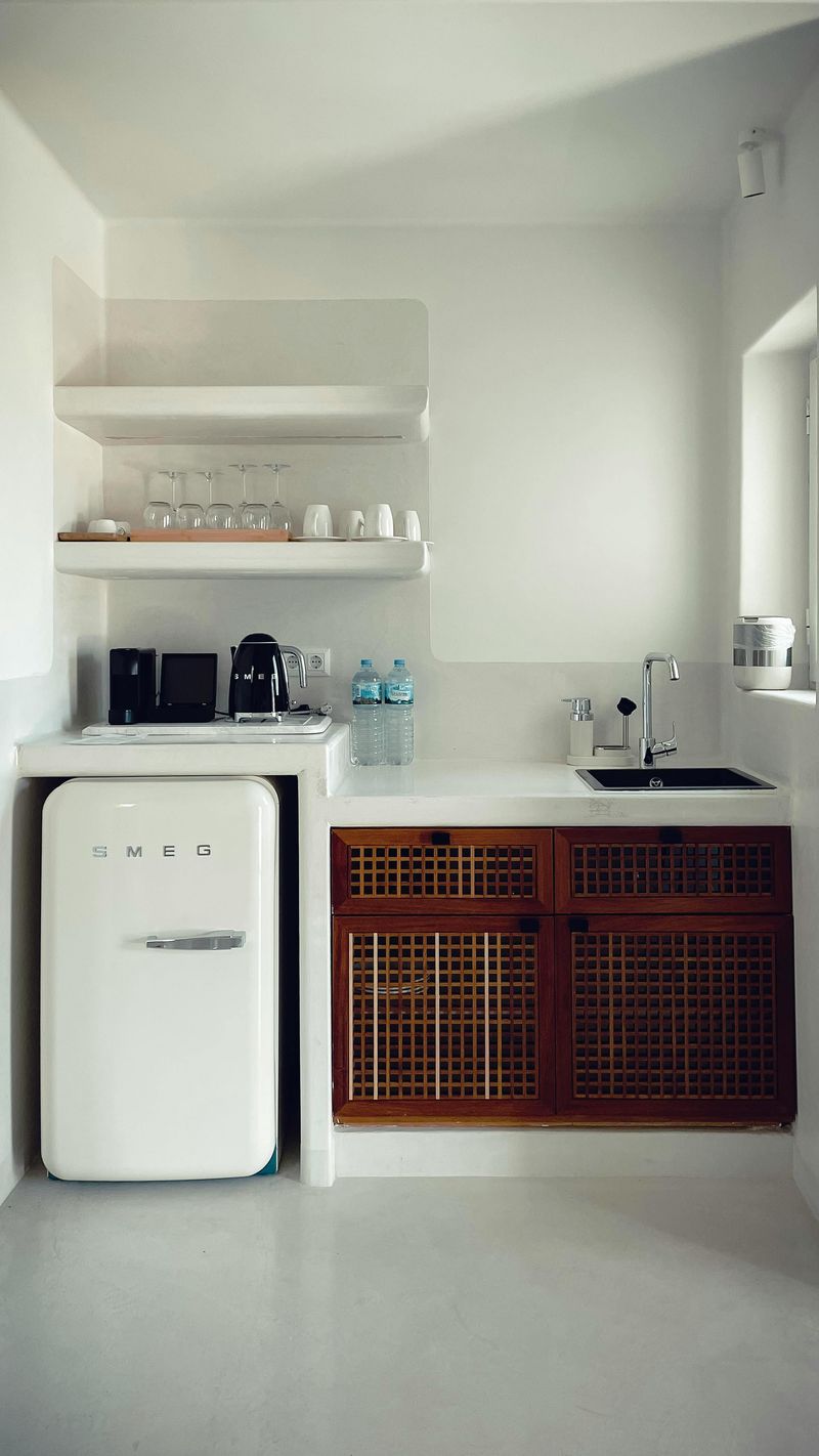 Vintage Appliances Blend Old With New