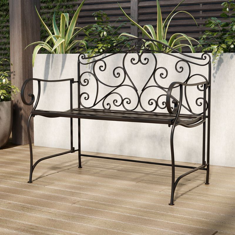14 Vintage Items That Define The "New Americana" Home Trend - Decor Hint Wrought-Iron Garden Furniture