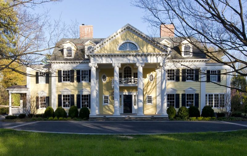 I've Watched Illinois Architecture Evolve And These 17 Styles Could Disappear By 2030 - Decor Hint Neoclassical Estates