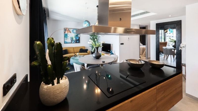 In Stockton Homes 12 Kitchen Looks Are Losing Favor 10 Stylish Ones Remain - Decor Hint Smart Appliances Bringing Kitchens into the Future
