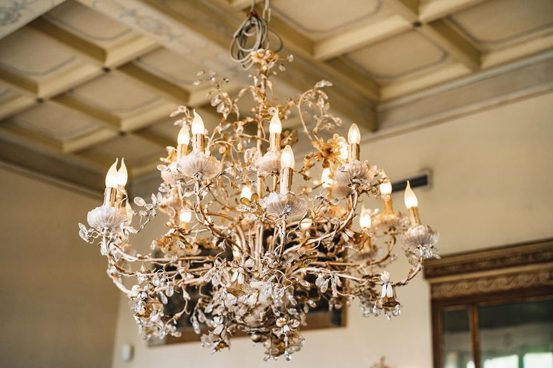 Designers Reveal 15 Home Decor Choices Falling Out Of Favor - Decor Hint Crystal Chandeliers