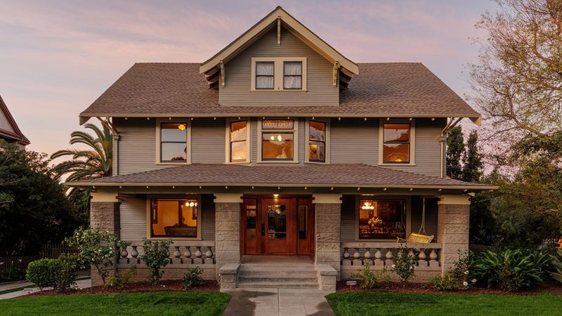 5 California Property Types Worth Watching Now And 8 Investors Should Be Cautious Of By The End Of 2025 - Decor Hint High-Maintenance Historic Homes In Restrictive Districts