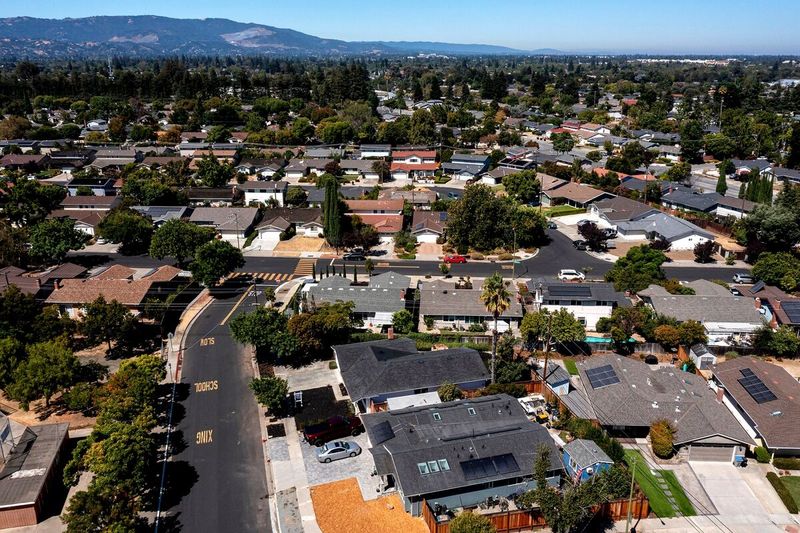 10 Types Of Homes Expected To Plummet In Value In California By The End Of 2025 (And 10 That Will Keep Rising) - Decor Hint Homes In Good School Districts