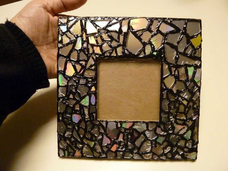 27 Quick, Easy Upcycling Hacks Anyone Can Do - Decor Hint CD Mosaic Mirror Frame