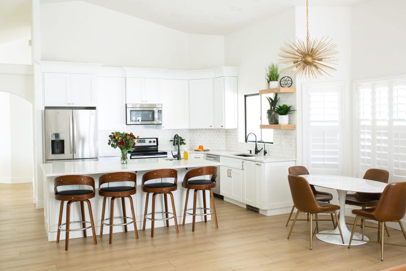 Mid‑Century Modern Accents