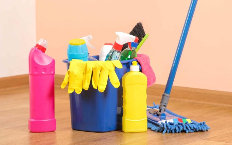 9 Habits Of Homes That Always Smell Amazing Plus 9 Simple Ways To Boost Yours - Decor Hint Regular Deep Cleaning Sessions