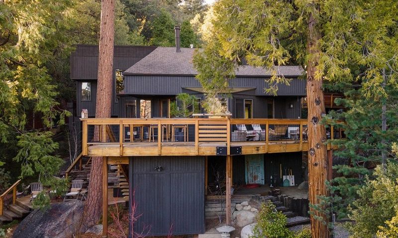 7 Amazing Treehouses You Can Actually Live In - Decor Hint San Diego, California – Treehouse-Style Home Listings