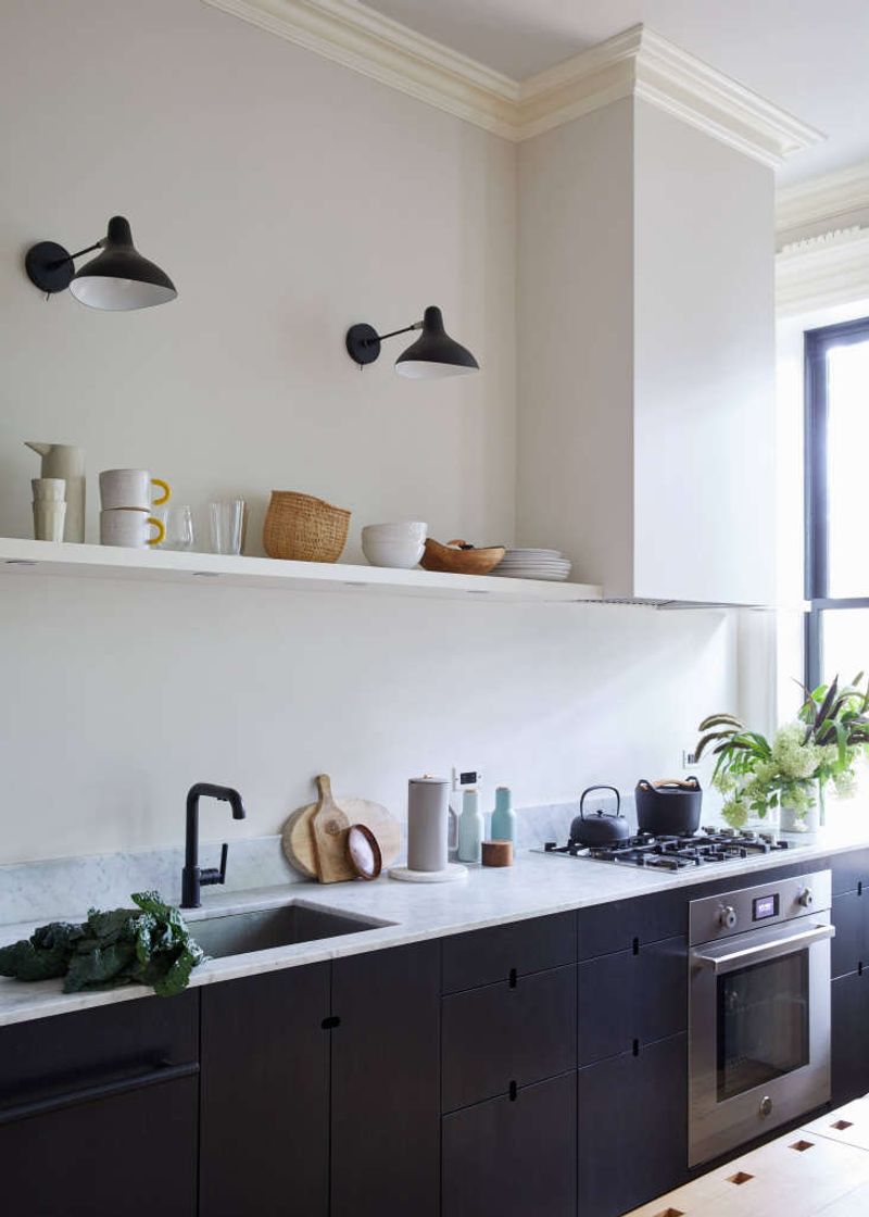 Matte-Black Hardware (Keeping)