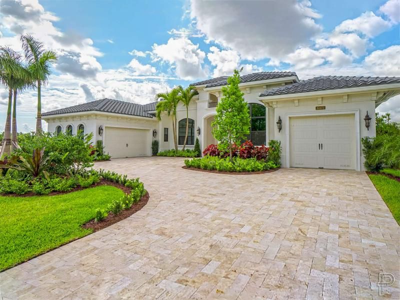 7 Coastal-Inspired Curb Appeal Ideas From Florida, And 5 Even Better Ones - Decor Hint Coral Driveway Accents That Elevate Ordinary Concrete