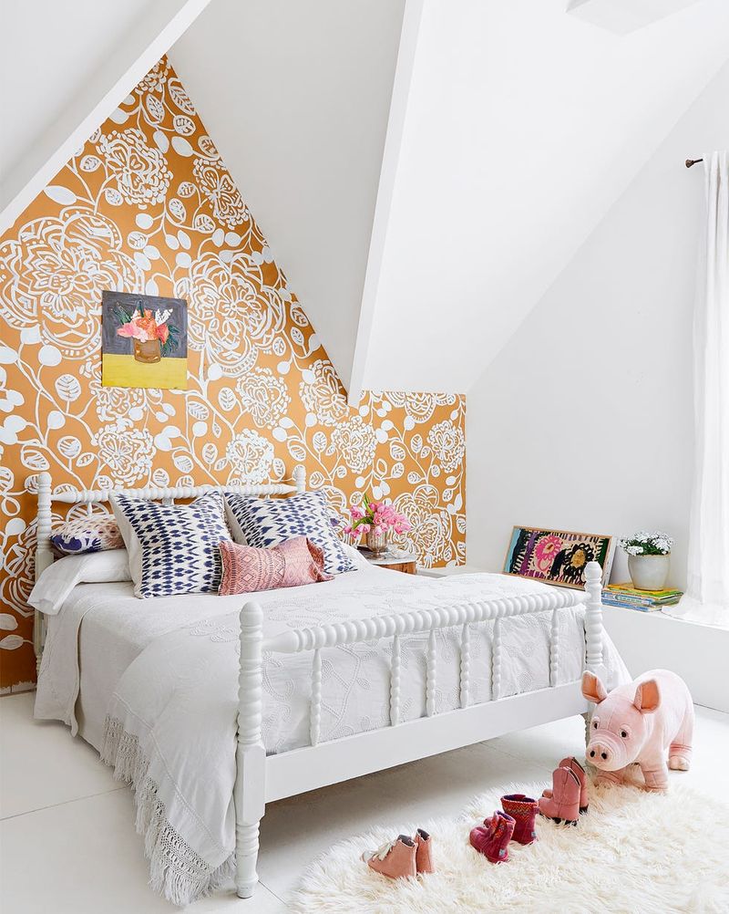 Colorado Designers List 17 Home Trends That Are Losing Appeal - Decor Hint Wallpapered Accent Walls