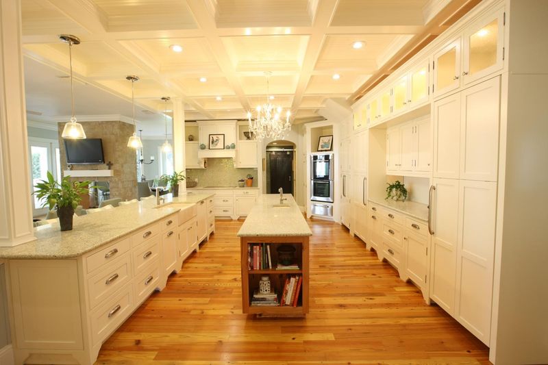 4 Traditional Touches In Alpharetta Homes Making A Comeback (Plus 3 That Never Lost Charm) - Decor Hint Antique Pine Flooring Brings Warmth