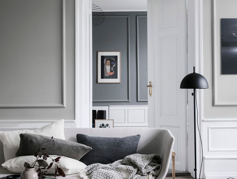 22 Clear Signs Your Home Is Not Trendy Anymore, According To Designers - Decor Hint Gray Everything Has Lost Its Appeal