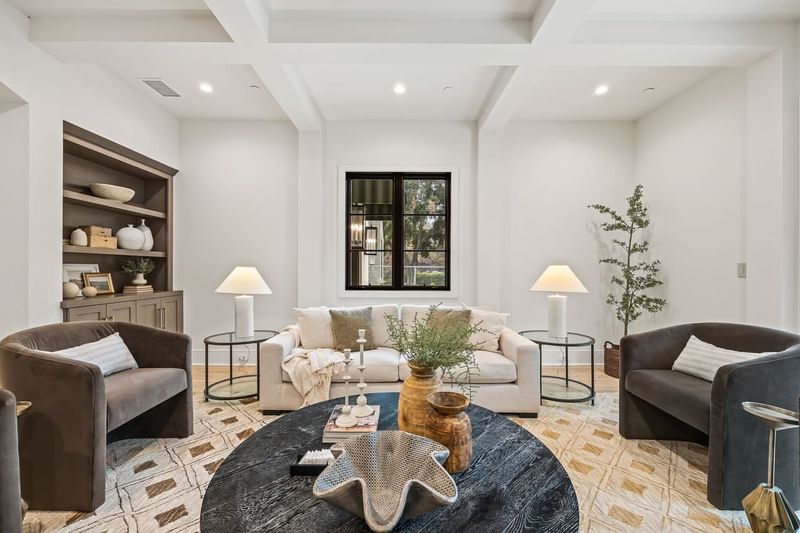 17 Furniture Arrangements That Make Any Room Look Larger - Decor Hint Create Conversation Areas