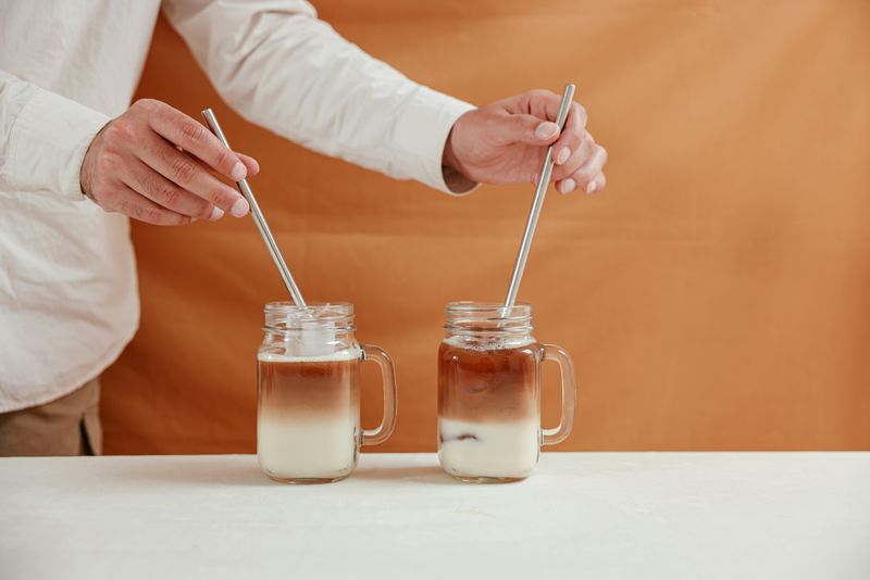 8 Home Décor Styles Texans Are Likely To Retire In 2026 - Decor Hint Mason Jar Overload
