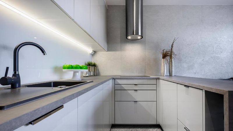 28 Home Trends That People Want To Throw Up Over Because They're So Overdone - Decor Hint Concrete Counters