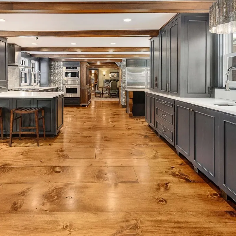 This Studio Cabin Is Small But Stunning 13 Features That Add Major Charm - Decor Hint Warm Wood Flooring