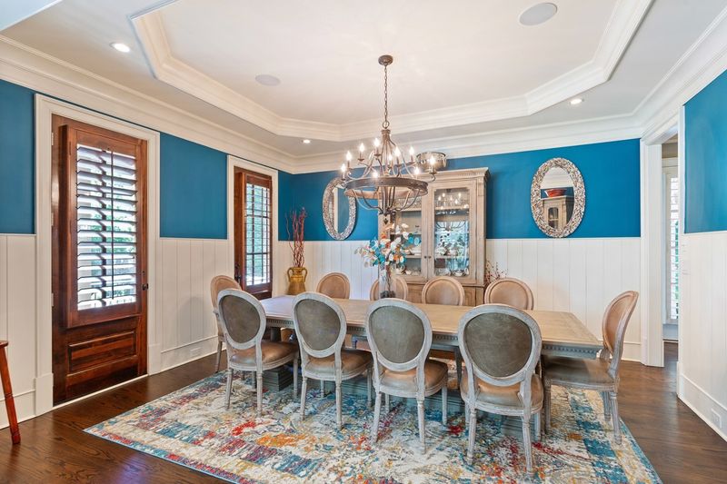 11 Dining Room Updates Keeping Georgia Homes Effortlessly Stylish - Decor Hint Shiplap Accent Walls