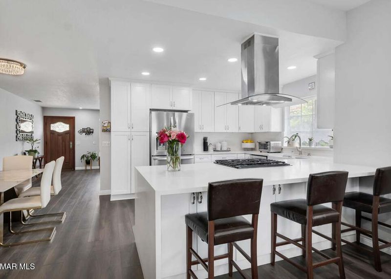 3 Home Types In Simi Valley That Seem To Be Falling Out Of Favor And 6 Gaining Interest - Decor Hint Single-Story Homes With Open Concepts