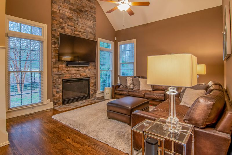 Porch-Style Ceiling Fans