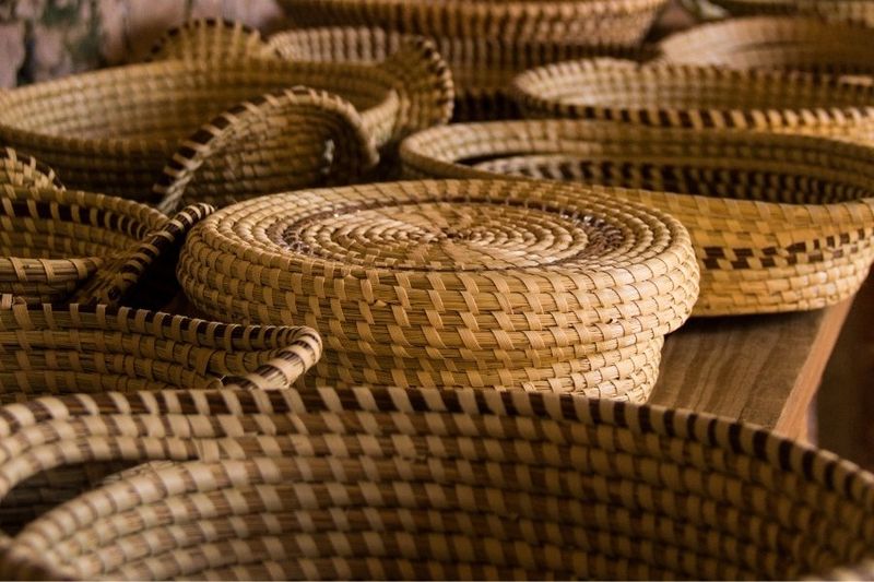 How Cozy Details Shape Everyday Living In North Carolina Houses - Decor Hint Woven Baskets For Stylish Storage