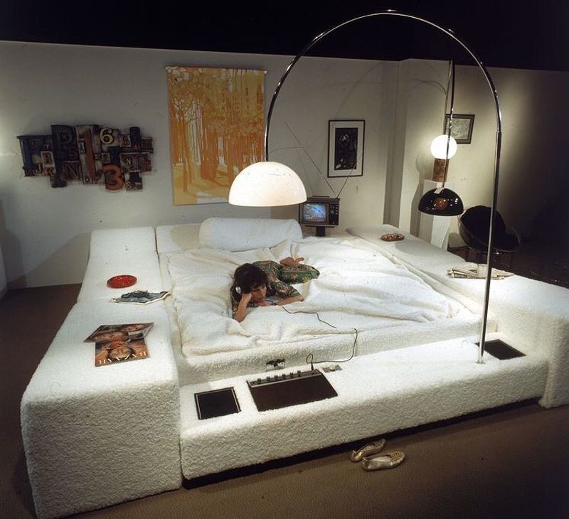 17 House Items Boomers Should Give Up Already (Plus 4 They Should Never Have Had) - Decor Hint Never Should Have Had: Waterbeds