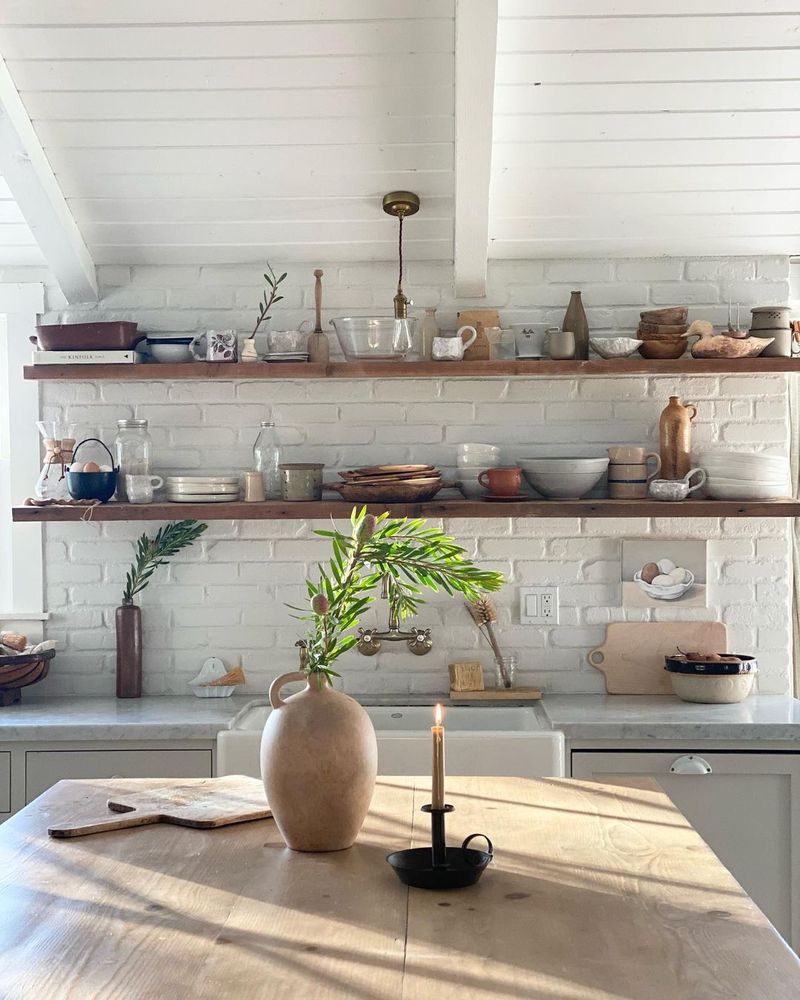 How To Achieve Country Chic Style In Your Kitchen: 17 Simple Tips - Decor Hint Install A Farmhouse Sink