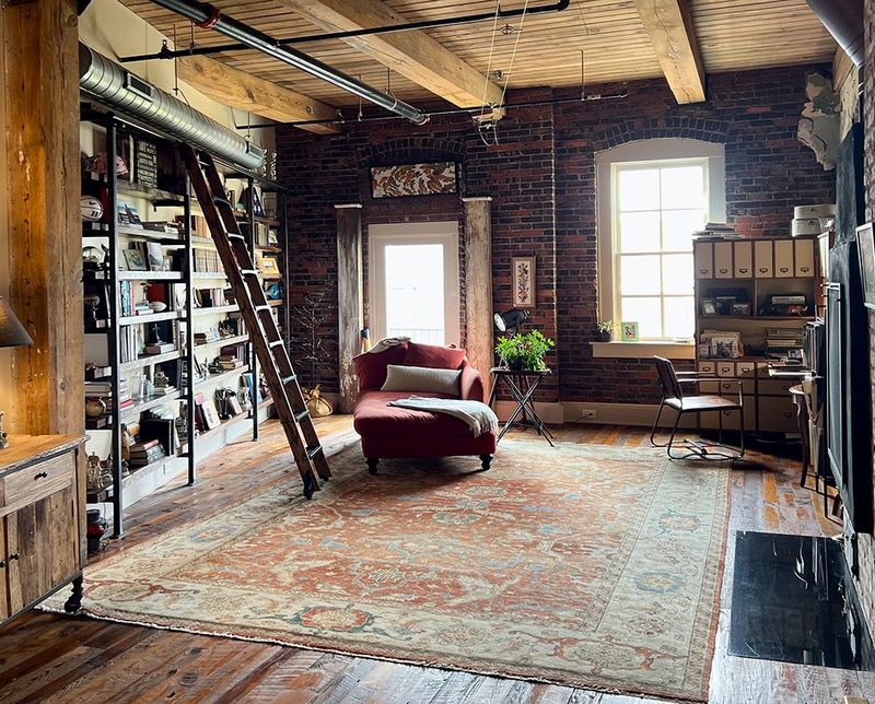 11 Signature Decorating Touches That Define New York Living Spaces - Decor Hint Plush Area Rugs