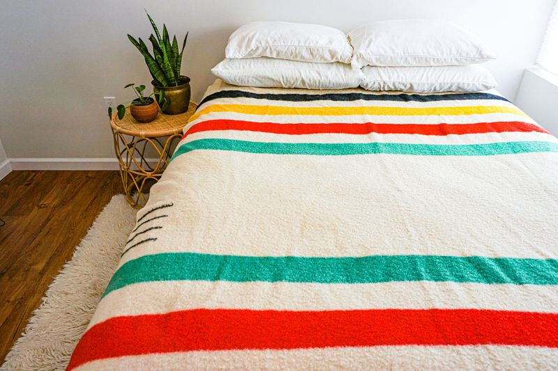 Grandma Was Right – 22 Vintage Home Staples Making A Comeback - Decor Hint Wool Blankets
