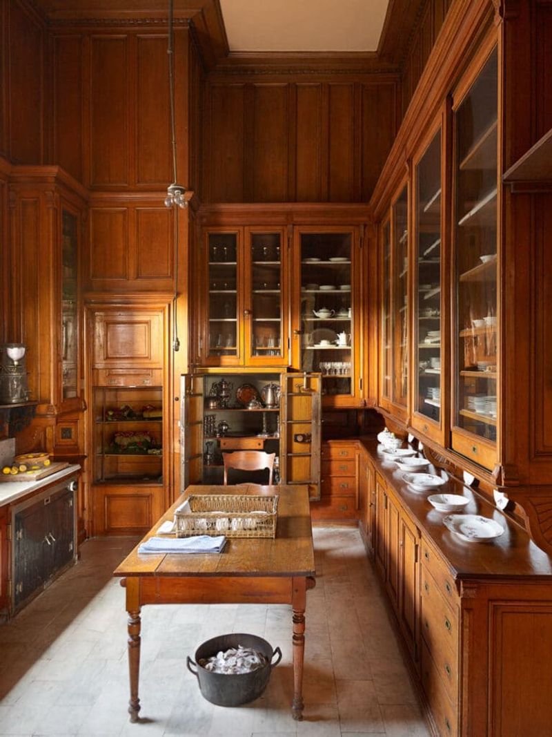 16 Must-See Features Inside This Stunning Connecticut Georgian Colonial - Decor Hint Period-Style Built-Ins