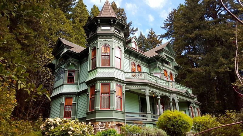 Shelton McMurphey Johnson House In Eugene Showcases Victorian Charm Inside And Out - Decor Hint Architectural History And Significance