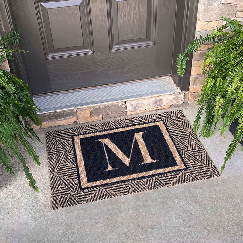 14 Entryway Ideas That Instantly Elevate Georgia Homes - Decor Hint Monogrammed welcome mat