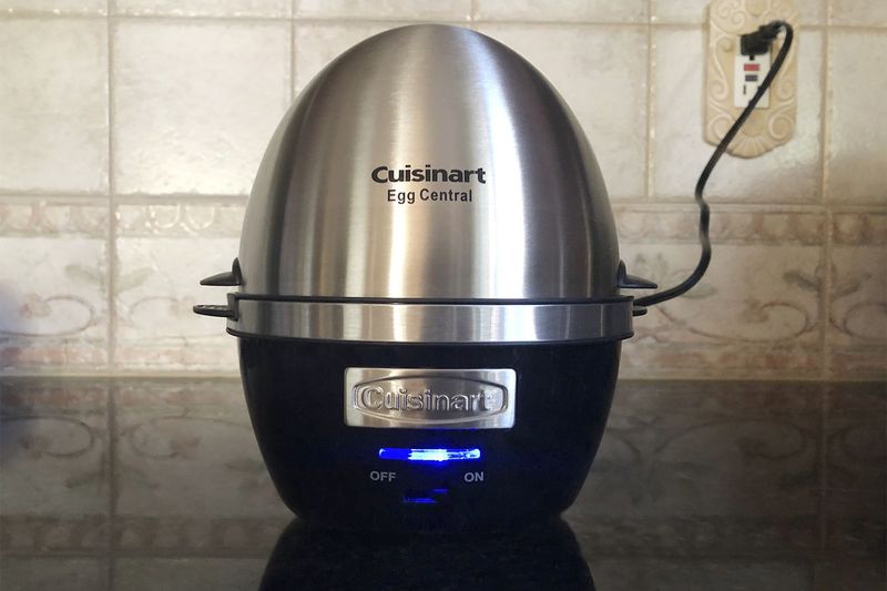 12 Household Items To Ditch After 60 And 7 You Shouldn't Have Had In The First Place - Decor Hint Single-Purpose Kitchen Gadgets