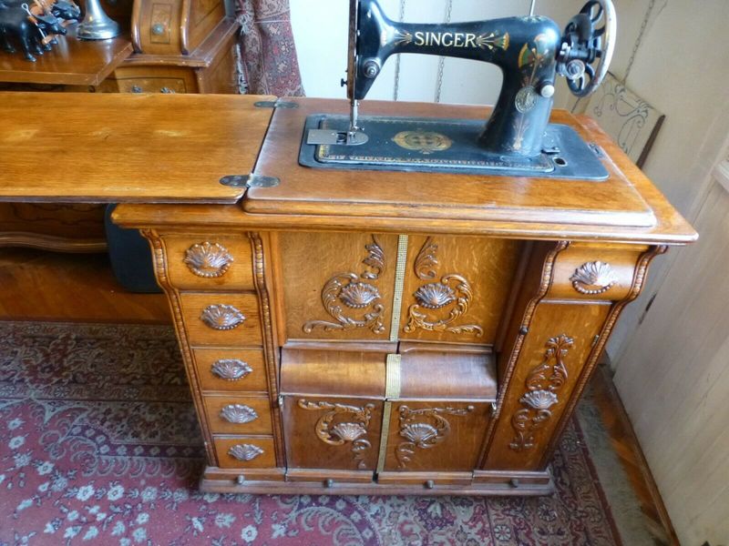 6 Antiques Worth Thousands, And 8 That'll Barely Sell For A Buck - Decor Hint Antique Sewing Machines: Heavy Metal Money Pits