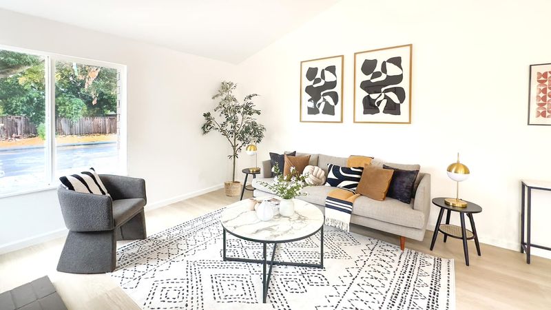 16 Ways To Style A Small Living Room - Decor Hint Light Colors Expand Visually
