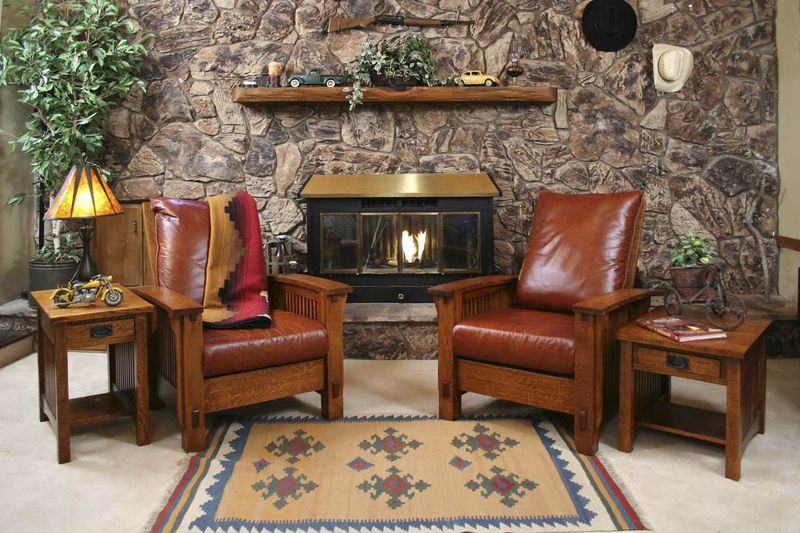 11 Home Style Details That Scream 'Illinois' - Decor Hint Mission-Style Furniture With Simple, Clean Lines
