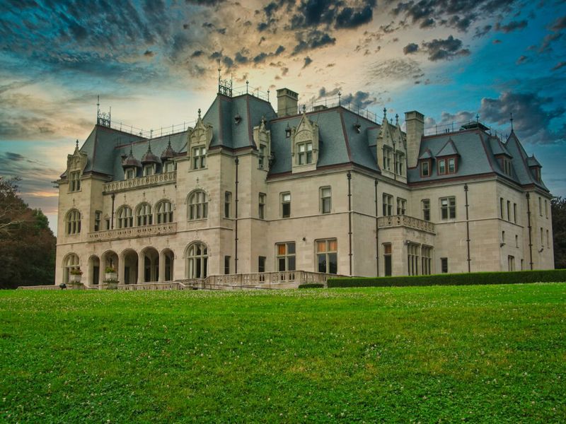 7 Of The Cheapest Mansions In America Plus 5 More You Won't Believe Are That Affordable - Decor Hint Ochre Court