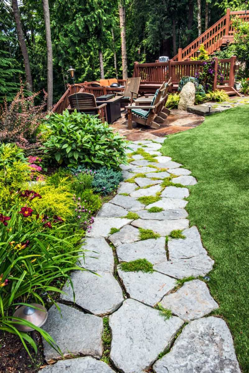 10 Landscaping Projects That Don’t Pay Off, According To Real Estate Pros (And 8 That Totally Do) - Decor Hint Simple Stone Pathways