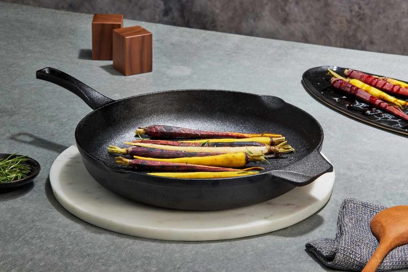 Don't Ditch These 37 Things You'll Miss Them More Than You Think - Decor Hint Cast Iron Skillet
