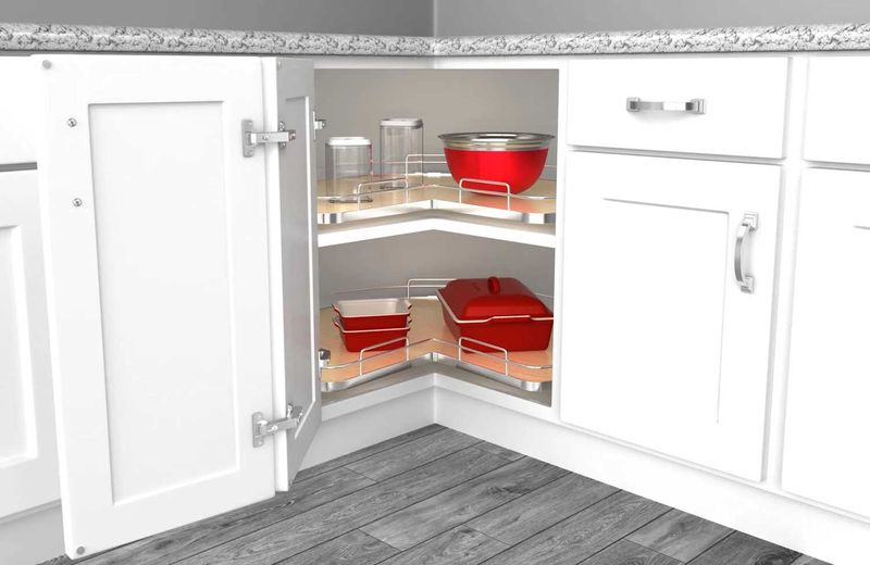 31 Kitchen Elements That Designers Wish Would Disappear For Good - Decor Hint Corner Lazy Susan Overload