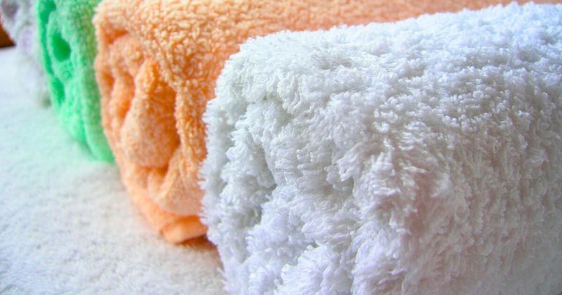 BENEFIT: Vinegar Naturally Softens Towels