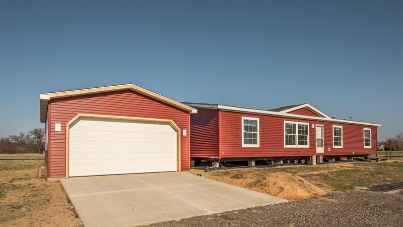 15 Lies About Manufactured (Mobile) Homes - Decor Hint They Can't Be Placed on Private Land